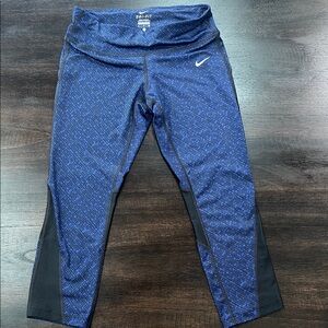Nike Dri-FIT Capri Leggings (Blue Pattern)